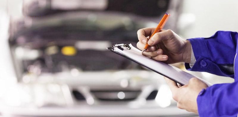 nên bảo dưỡng ô tô ở hãng hay gara