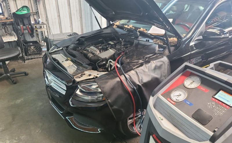 gara chuyên sửa điều hòa ô tô