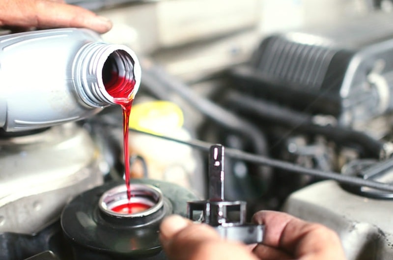 thay nhớt hộp số ô tô