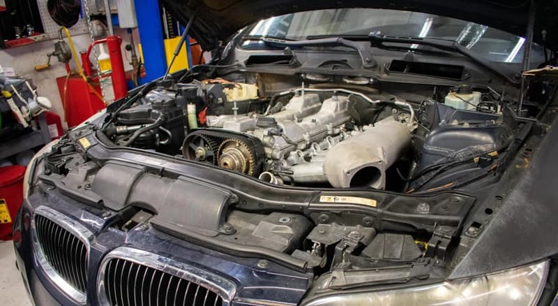 thời điểm sửa động cơ ô tô chuẩn