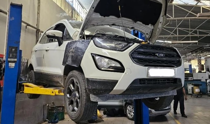 thợ chuyên sửa xe ford tay nghề cao
