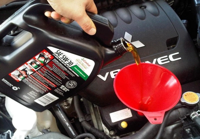 lịch bảo dưỡng ô tô mitsubishi chi tiết