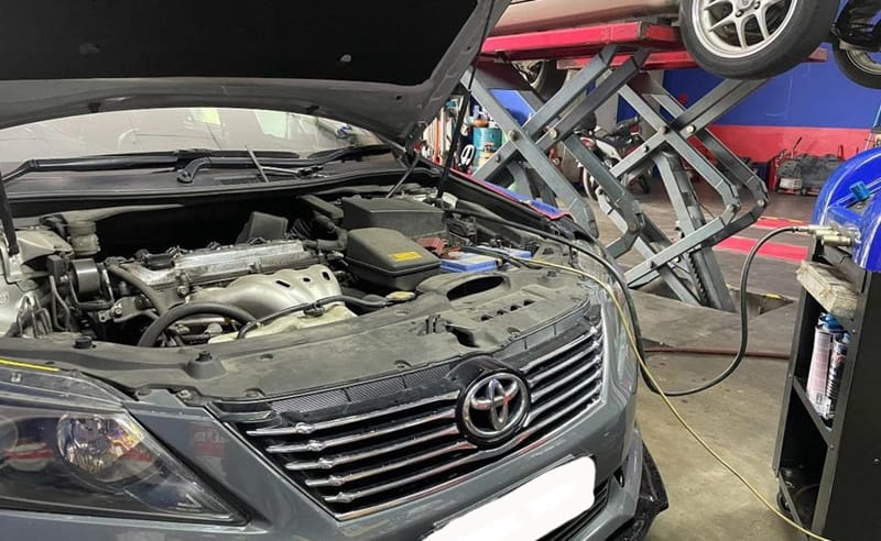thợ sửa chữa xe camry giỏi và kinh nghiệm