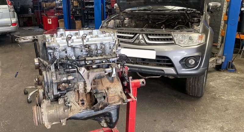 thợ sửa xe mitsubishi chuyên nghiệp