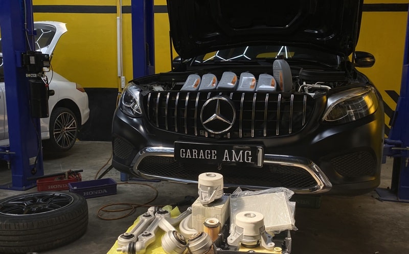 gara thay lọc nhớt động cơ ô tô