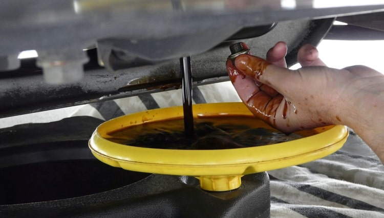 lưu ý khi thay cốc lọc nhớt xe ô tô